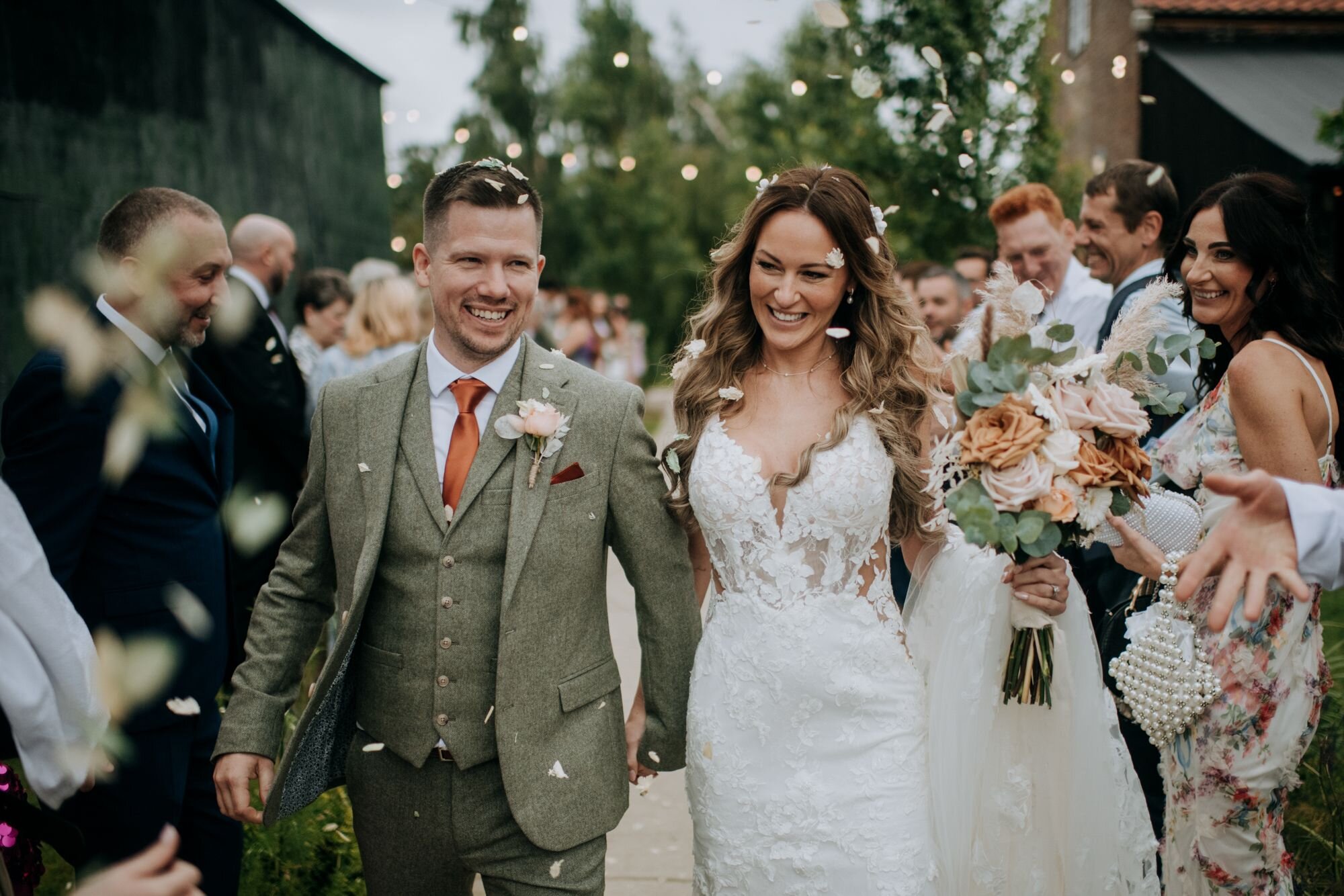 Sarah & Mike’s Beautiful Riverlands Wedding