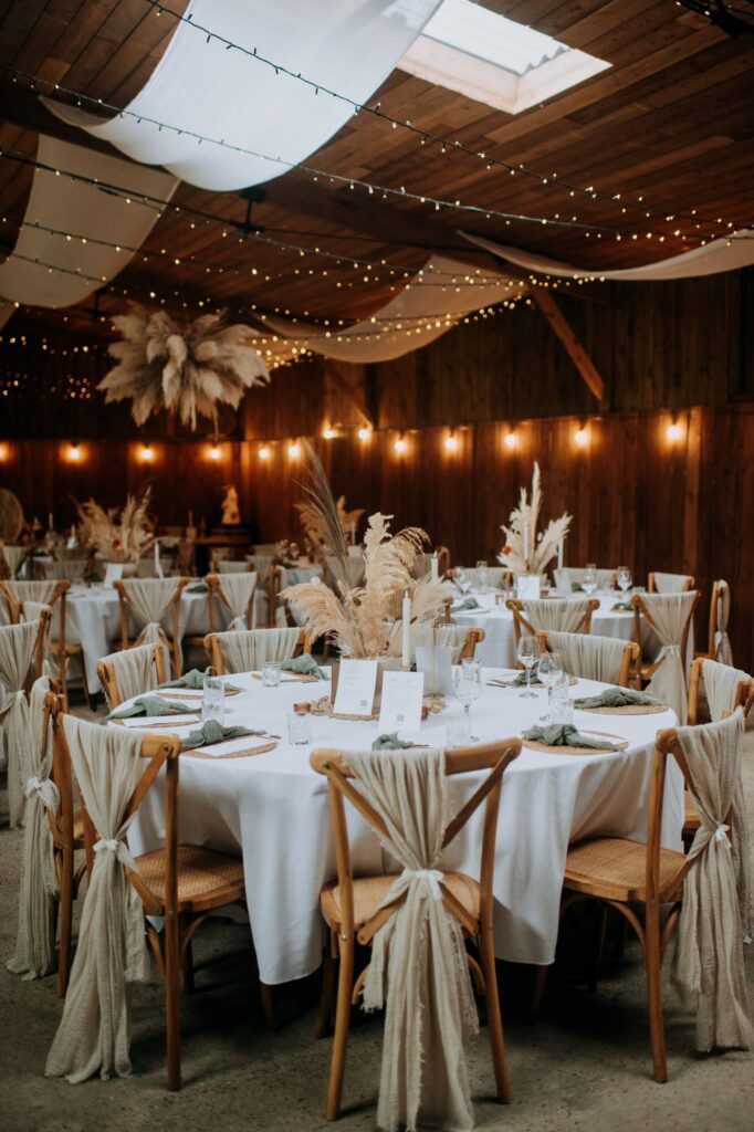 Sarah & Mike’s Beautiful Riverlands Wedding