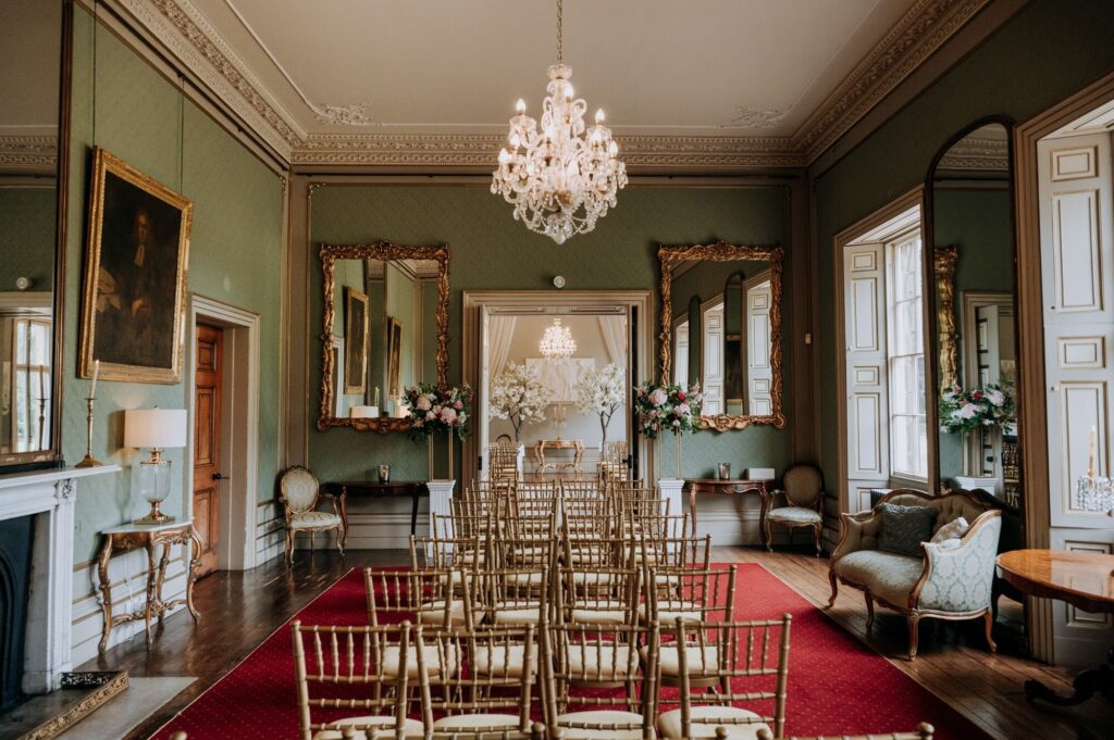 Jessica & Will’s Elegant Black Tie Rise Hall Wedding