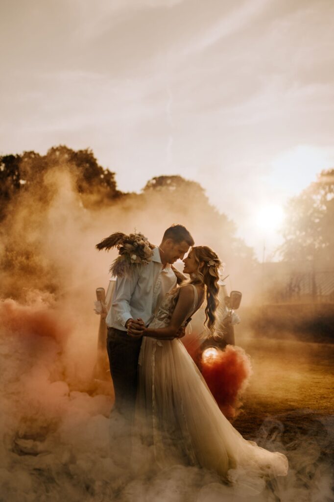 Golden Hour Sunset Wedding Photography by Kazooieloki